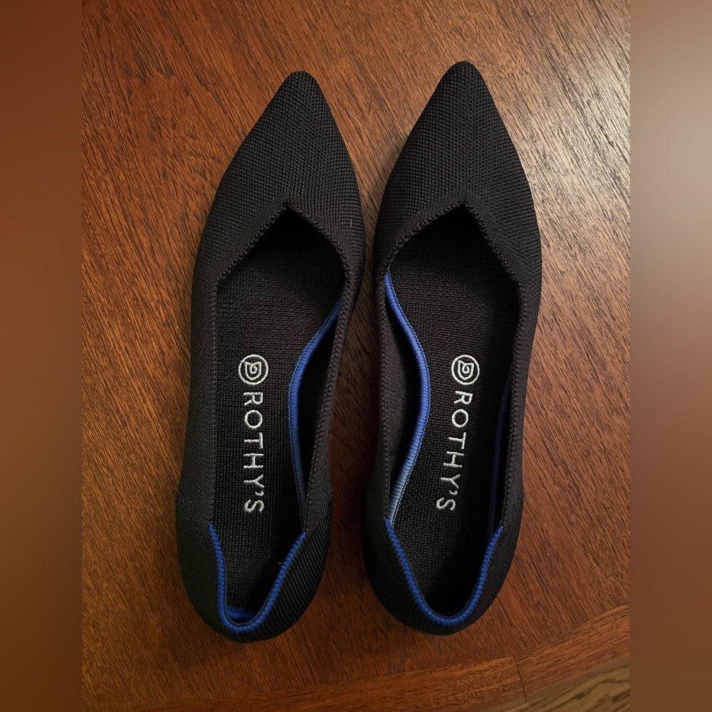 Rothy’s The Point flat